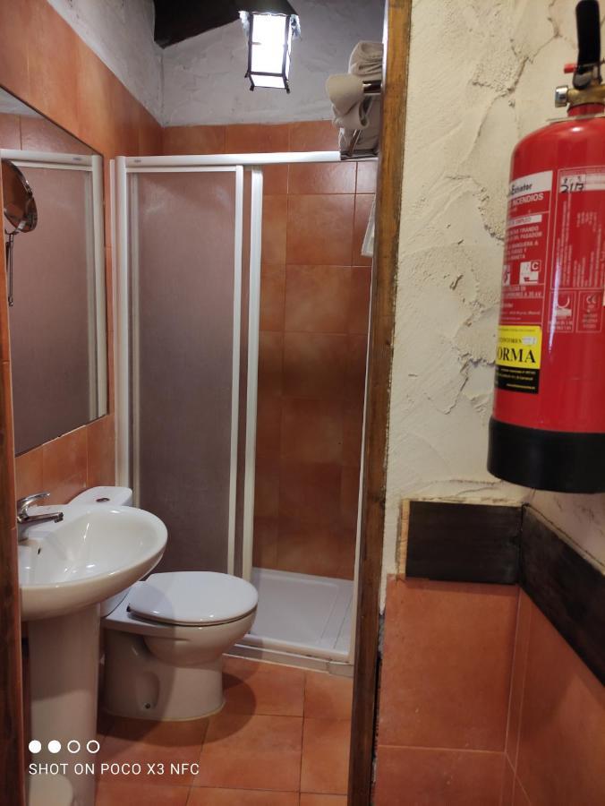 Apartamentos Turisticos Los Abuelos Montemayor de Pililla Kültér fotó